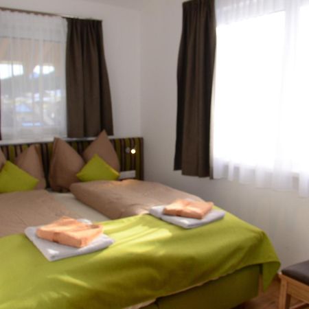 Apartment Haus Van Der Leij Russbach am Pass Gschütt Camera foto